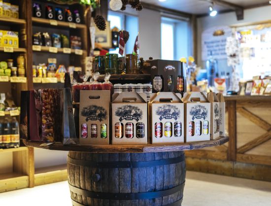 Bauskas Alus četru pudeļu iepakojums veikalā Bauskas miestiņ&scaron;
