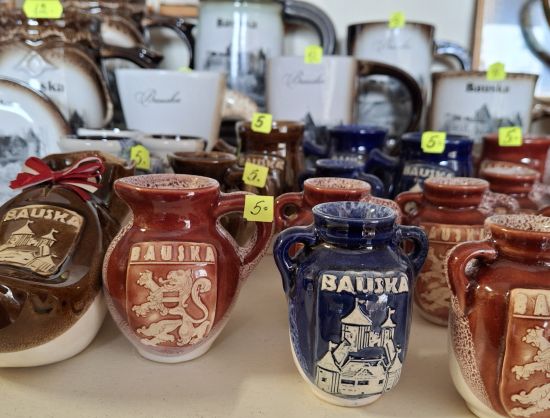 Suvenīri veikalā Māksla