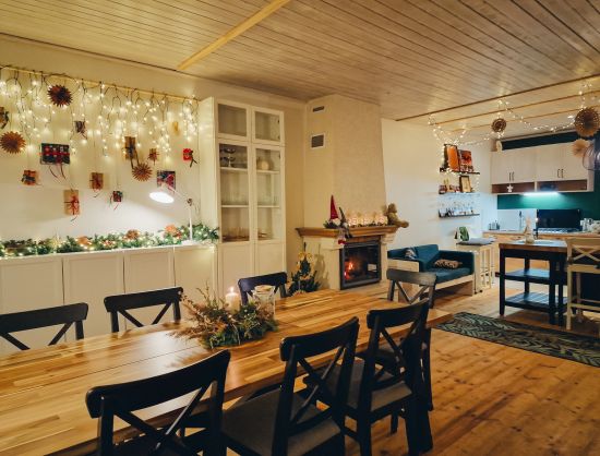 Sviesta karameles māja