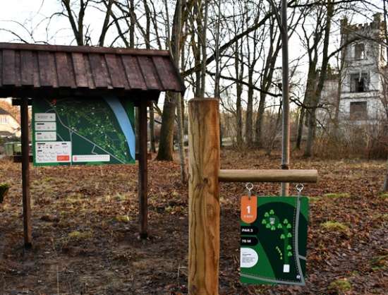 Discgolfi park Bornsminde mõisa pargis