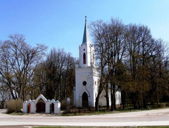 Bārbele liuteronų bažnyčia