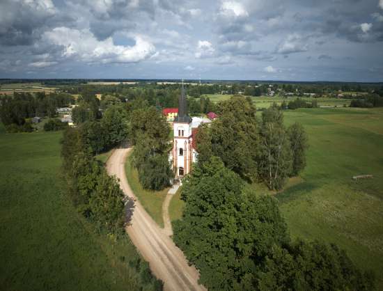 Valle luterlik kirik
