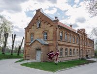 Vecumnieki Red school