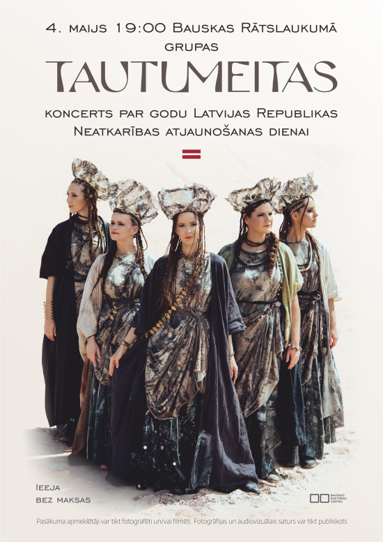 Svētku koncerts Rātslaukumā.
